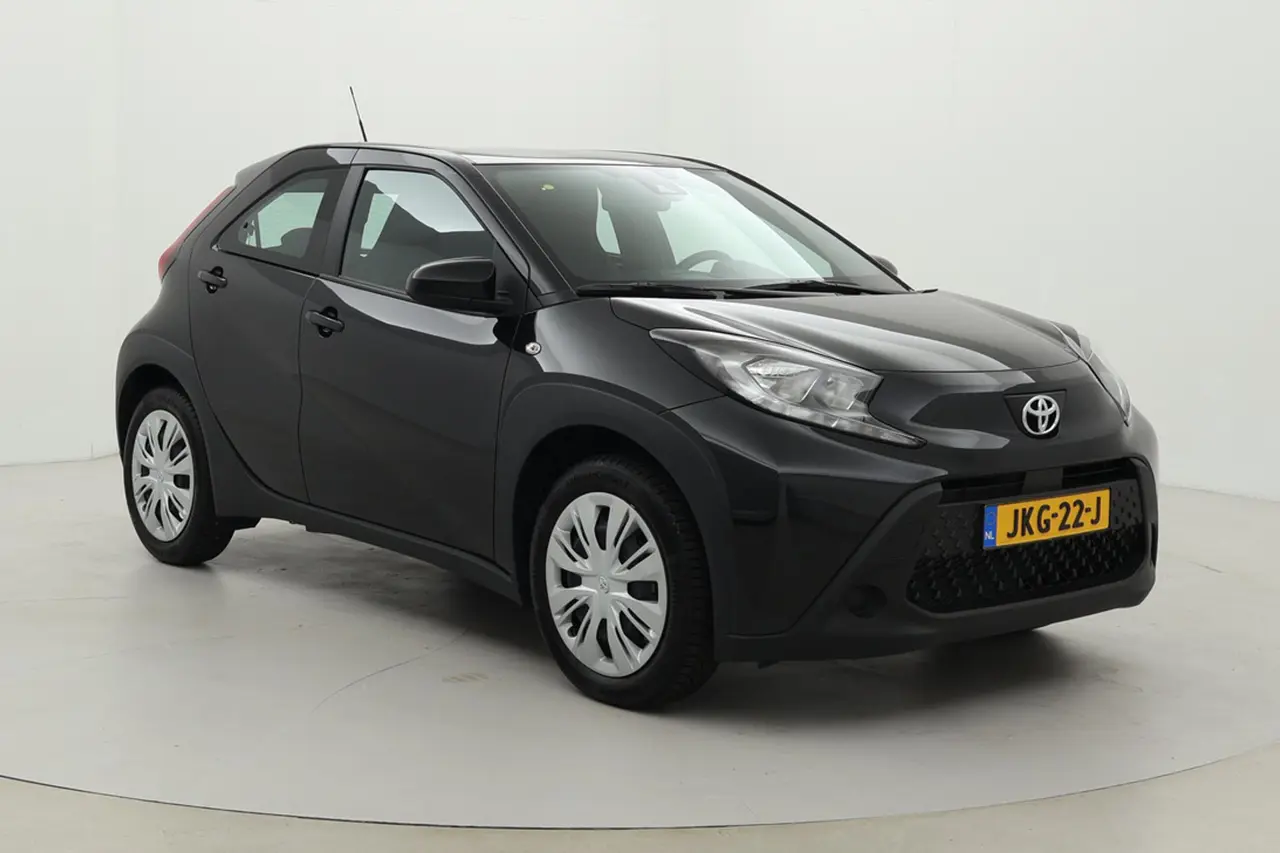 Toyota Aygo X 1.0 VVT-i Mt Play 2025, foto 1