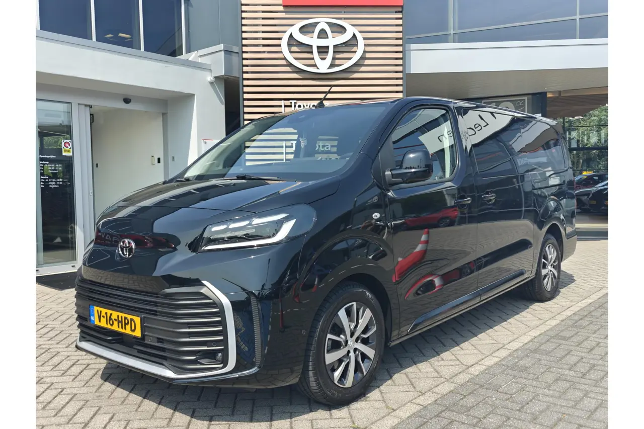 Toyota Proace Long Worker 2.0 D-4D L2d Professional Dc 2024, foto 1