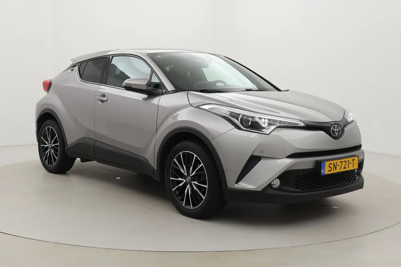 Toyota C-HR 1.2T Executive 2018, foto 1