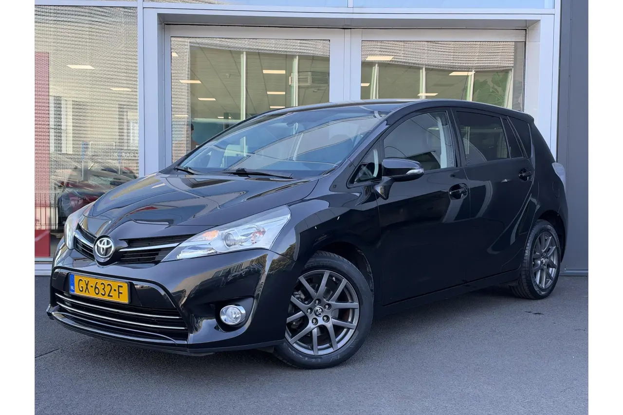Toyota Verso 1.8 VVT-i Business 2015, foto 1