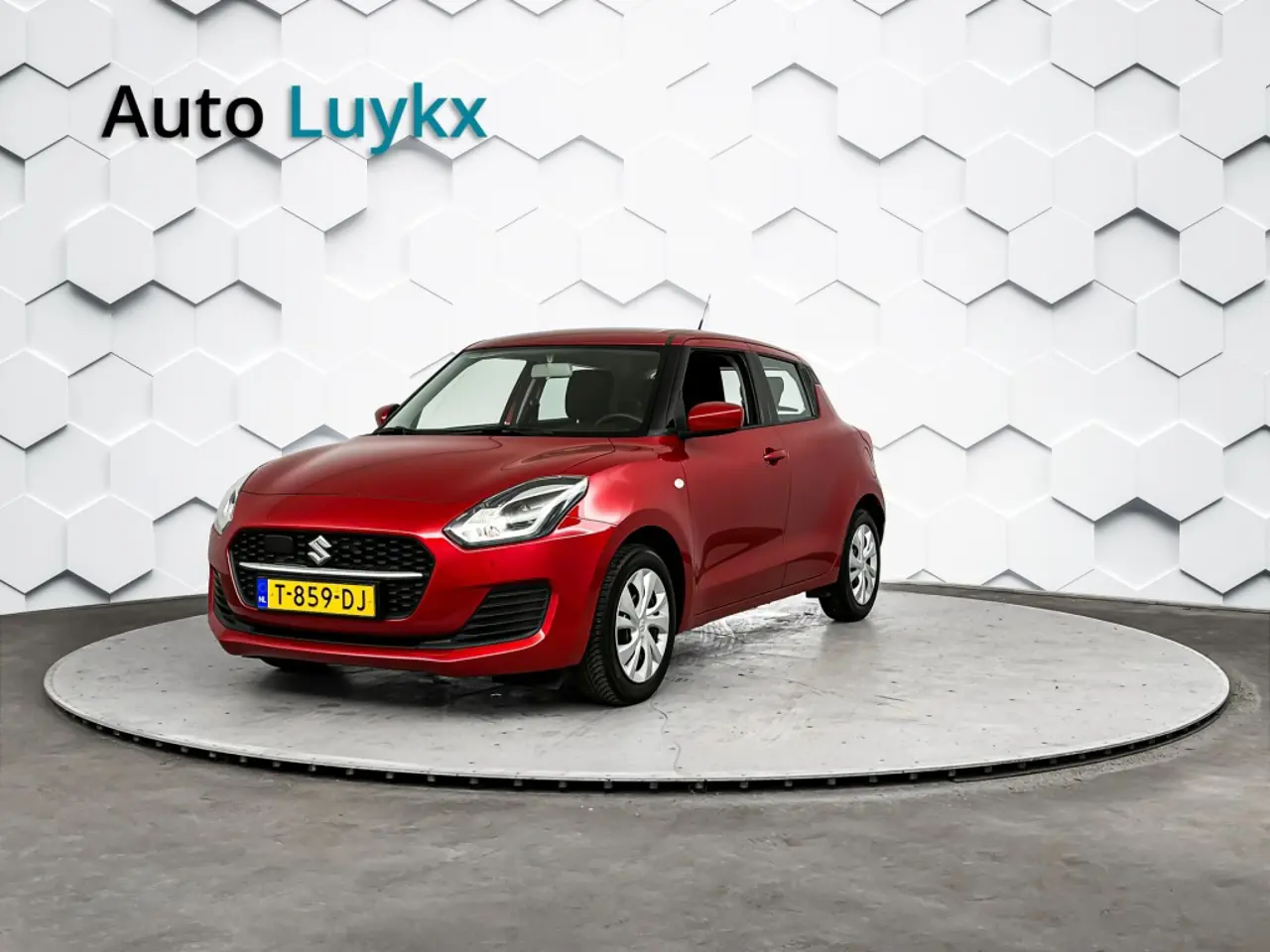 Suzuki Swift 1.2 Comfort Smart Hybrid 2023, photo 1