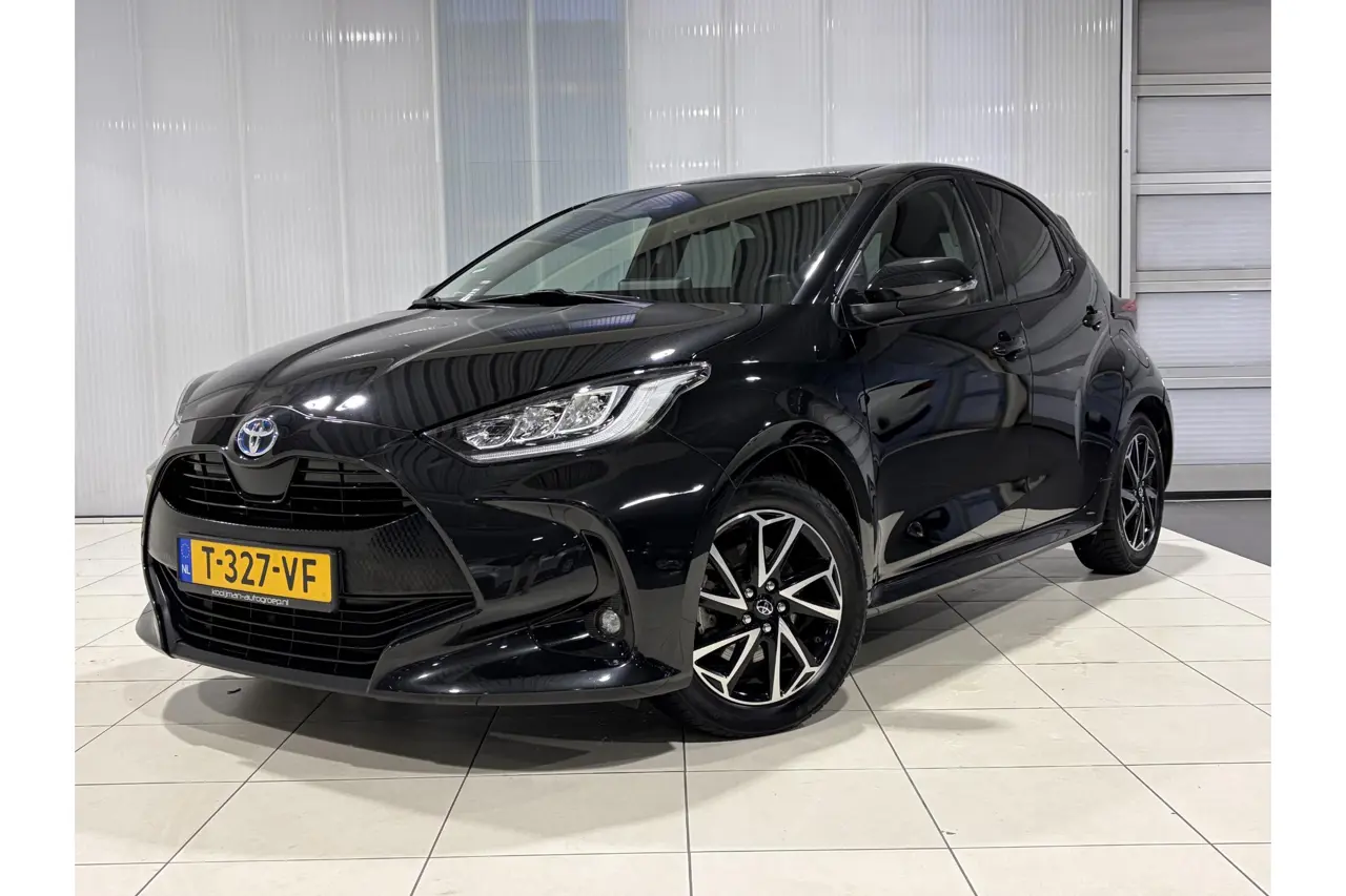 Toyota Yaris 1.5 Hybrid Dynamic 2023, foto 1