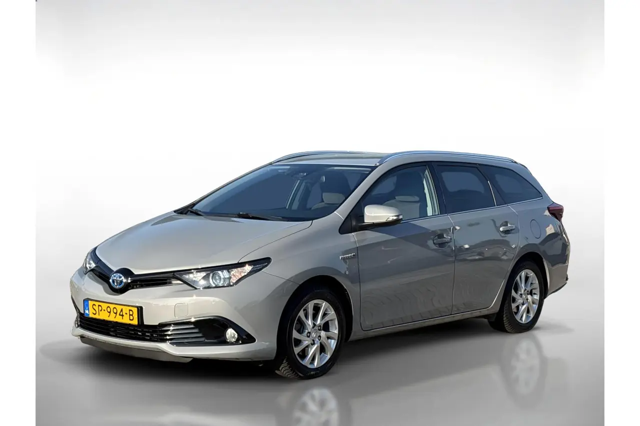 Toyota Auris 1.8 Hybrid Dynamic Go 2018, foto 1