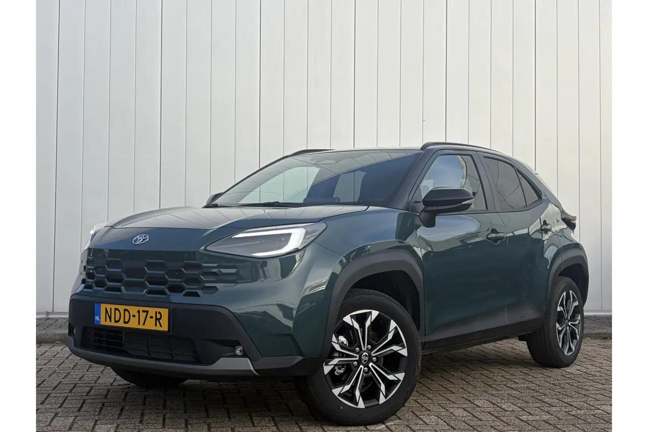 Toyota Yaris Cross 1.5 Hybrid 130 First Edition Comfort Pack Stoel Stuur Verwarmd Pdc Bsm 2026, photo 1