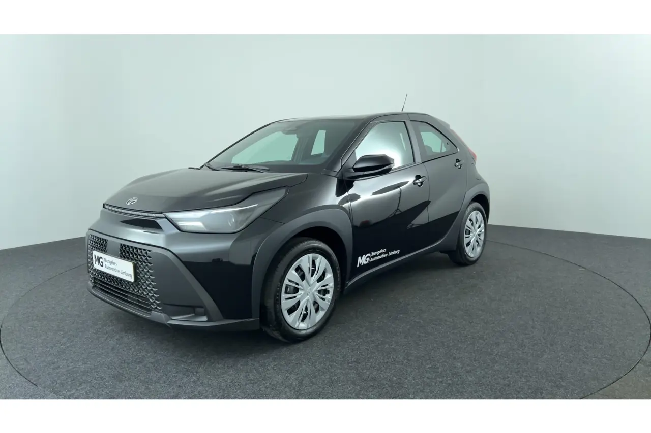 Toyota Aygo X Hybrid 115 Play 2026, foto 1