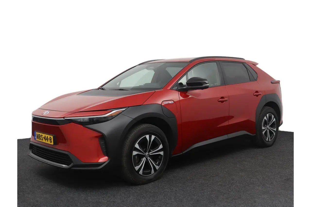 Toyota bZ4X Dynamic 71 kWh 2023, photo 1