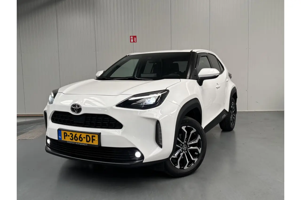 Toyota Yaris Cross 1.5 VVT-i First Edition 2022, foto 1