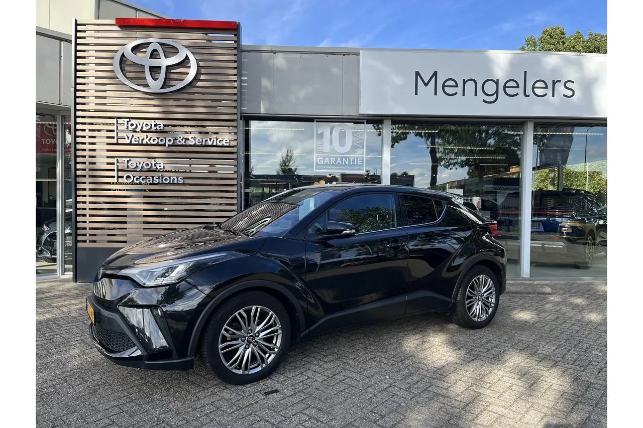 Toyota C-HR 1.8 Hybrid Executive 2022, foto 1