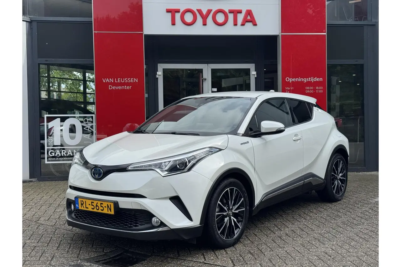Toyota C-HR 1.8 Hybrid Dynamic 2018, foto 1