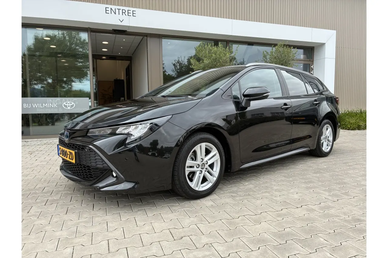Toyota Corolla Touring Sports 1.8 Hybrid Active 2023, foto 1