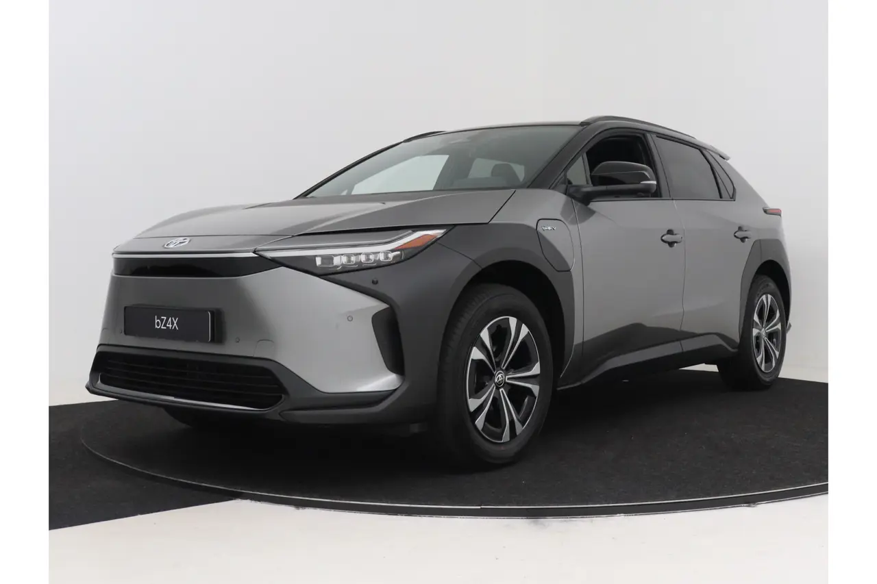 Toyota bZ4X Dynamic 71 kWh 2025, foto 1