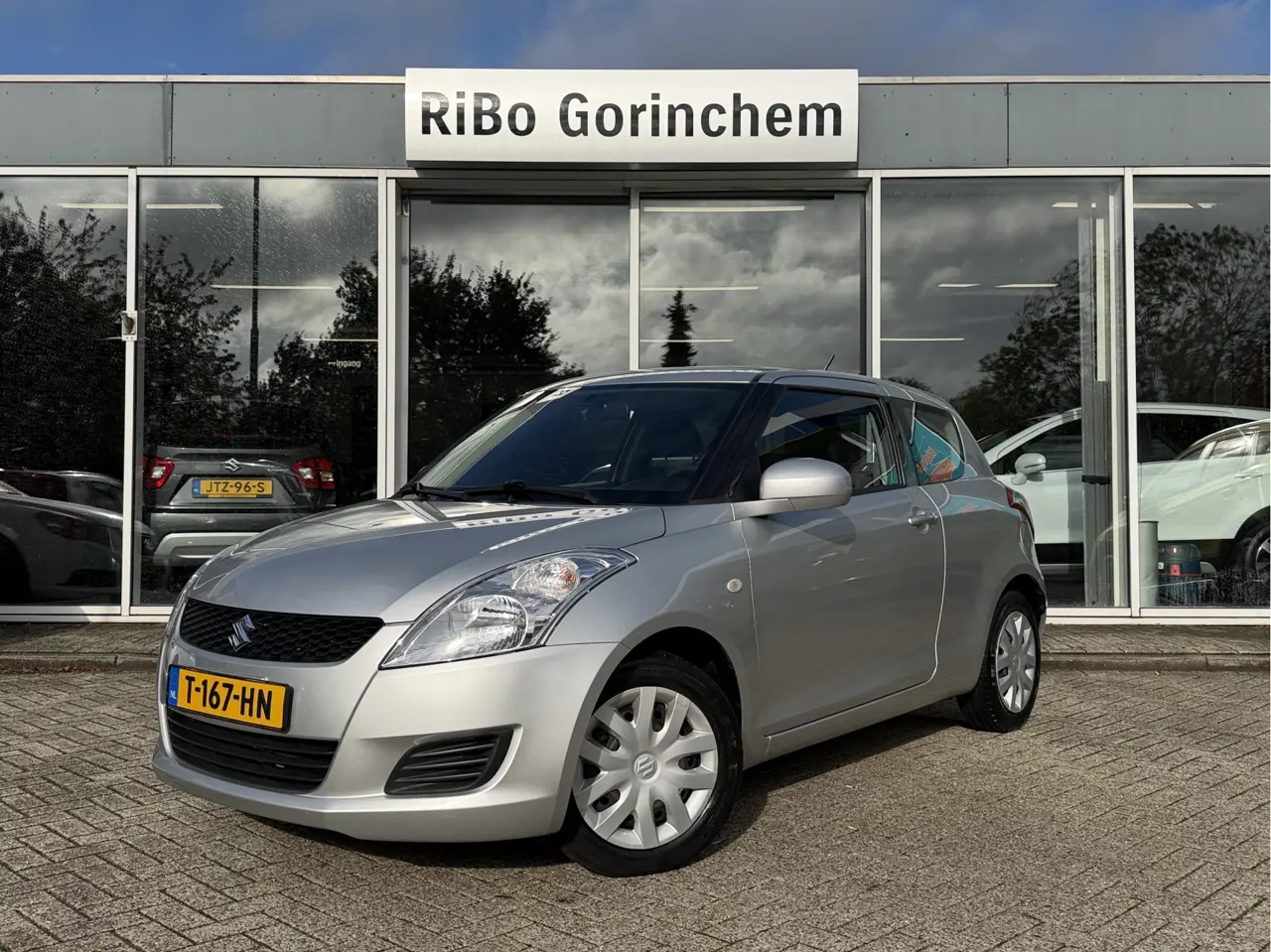 Suzuki Swift 1.2 Base 2013, foto 1