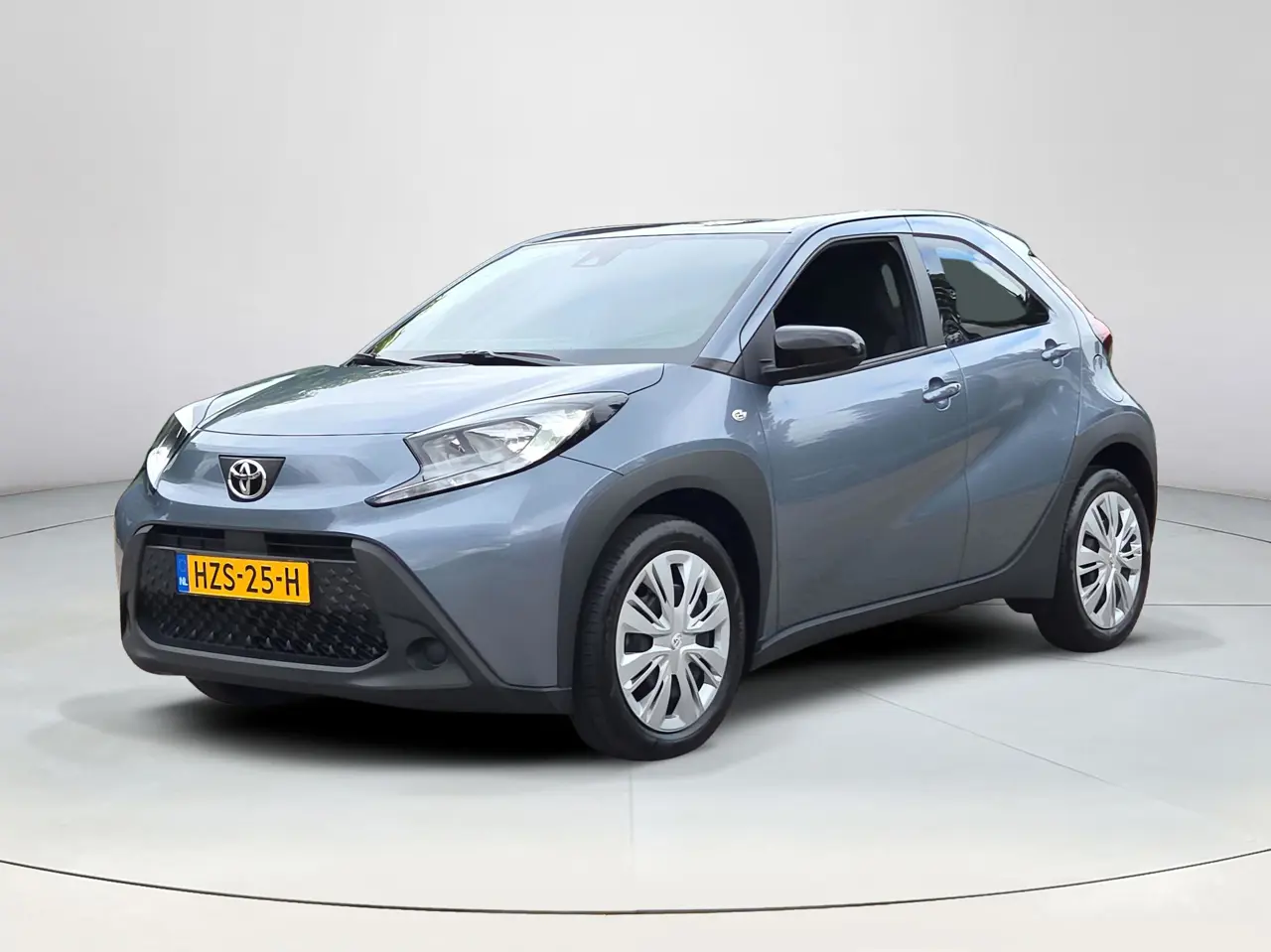 Toyota Aygo X 1.0 VVT-i Mt Play 2025, foto 1