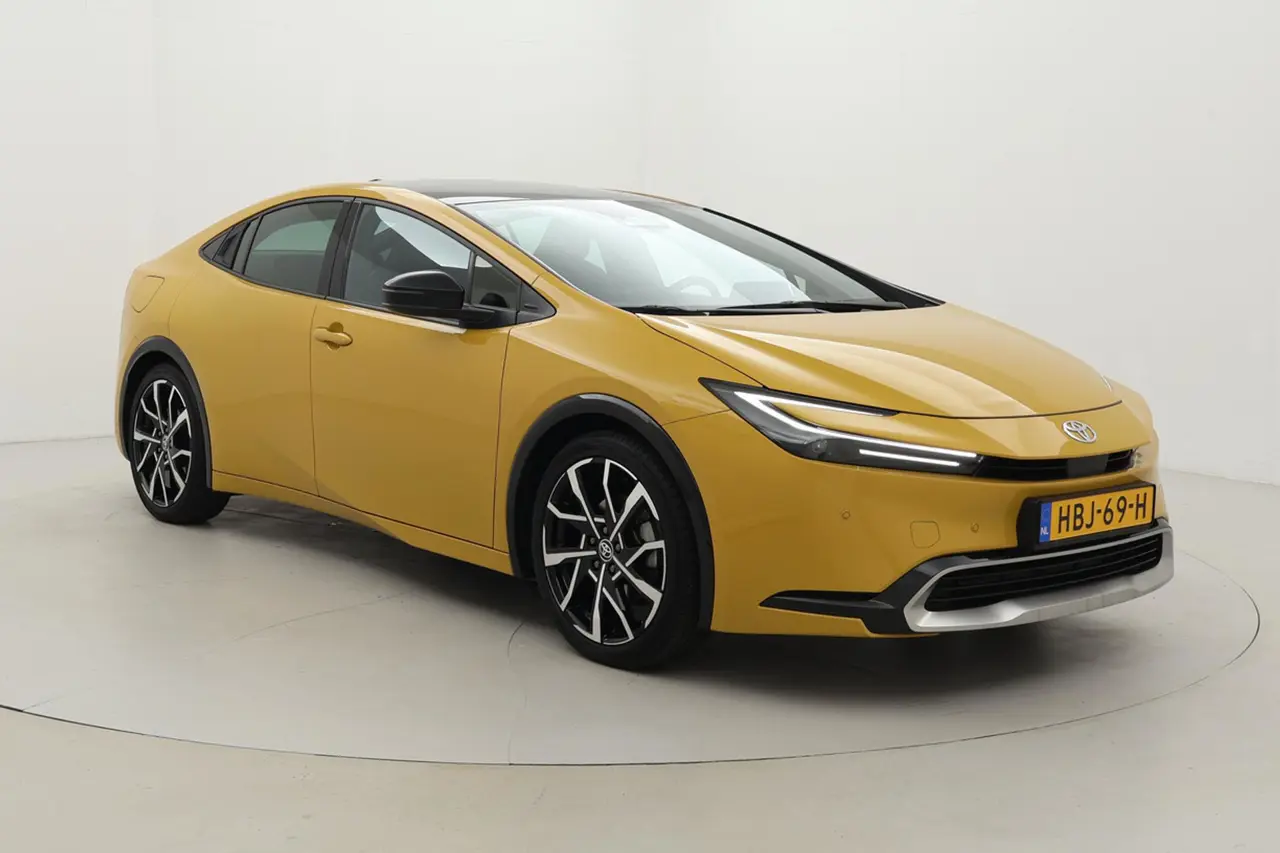 Toyota Prius 2.0 Plug-In Executive 2025, foto 1