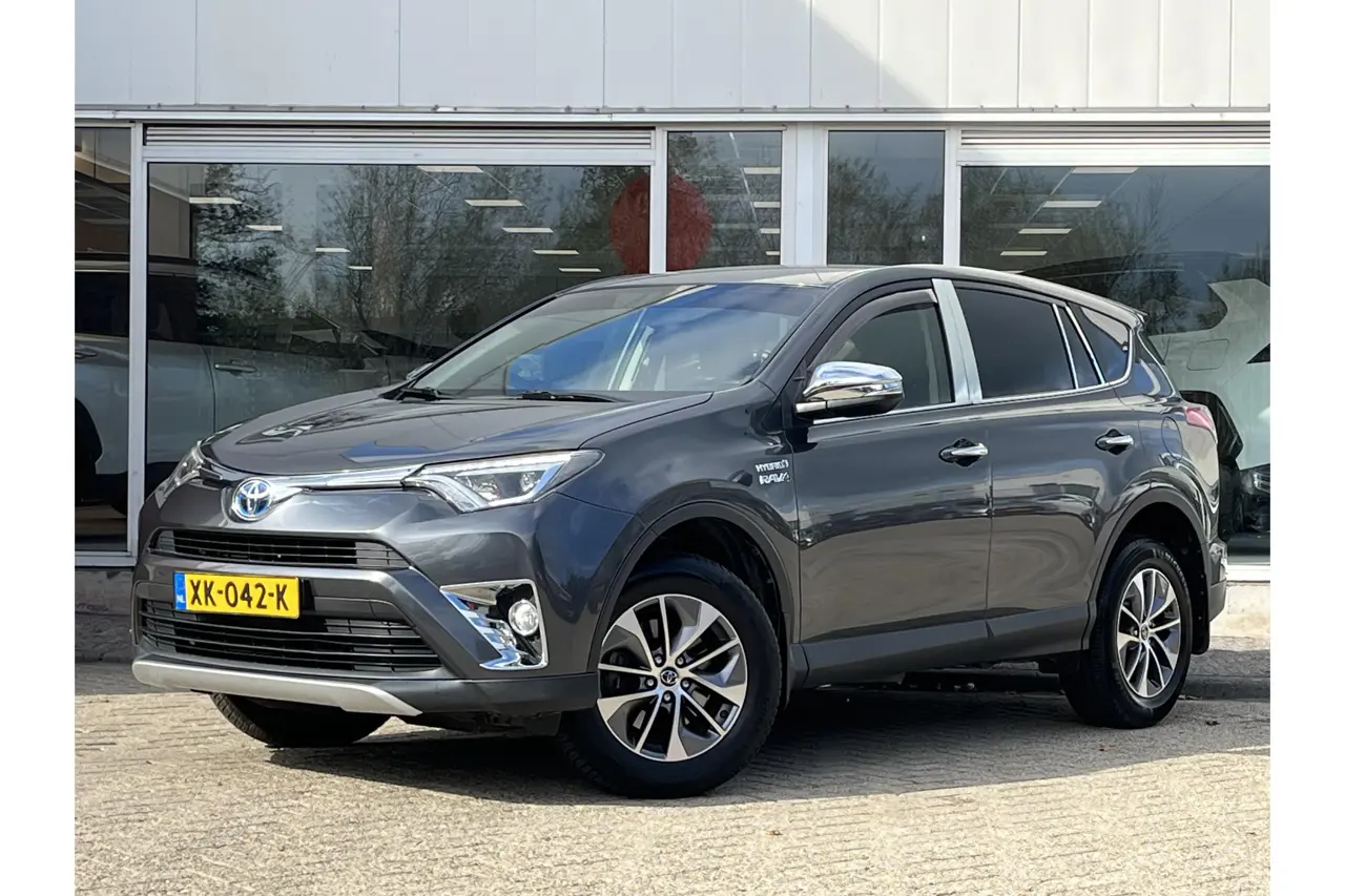 Toyota RAV4 2.5 Hybrid First Edition 2017, foto 1