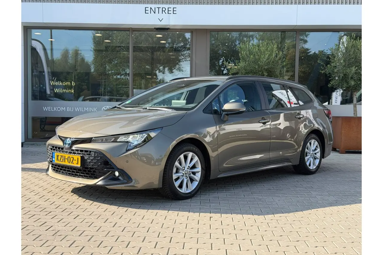 Toyota Corolla Touring Sports Hybrid 140 Active 2024, foto 1