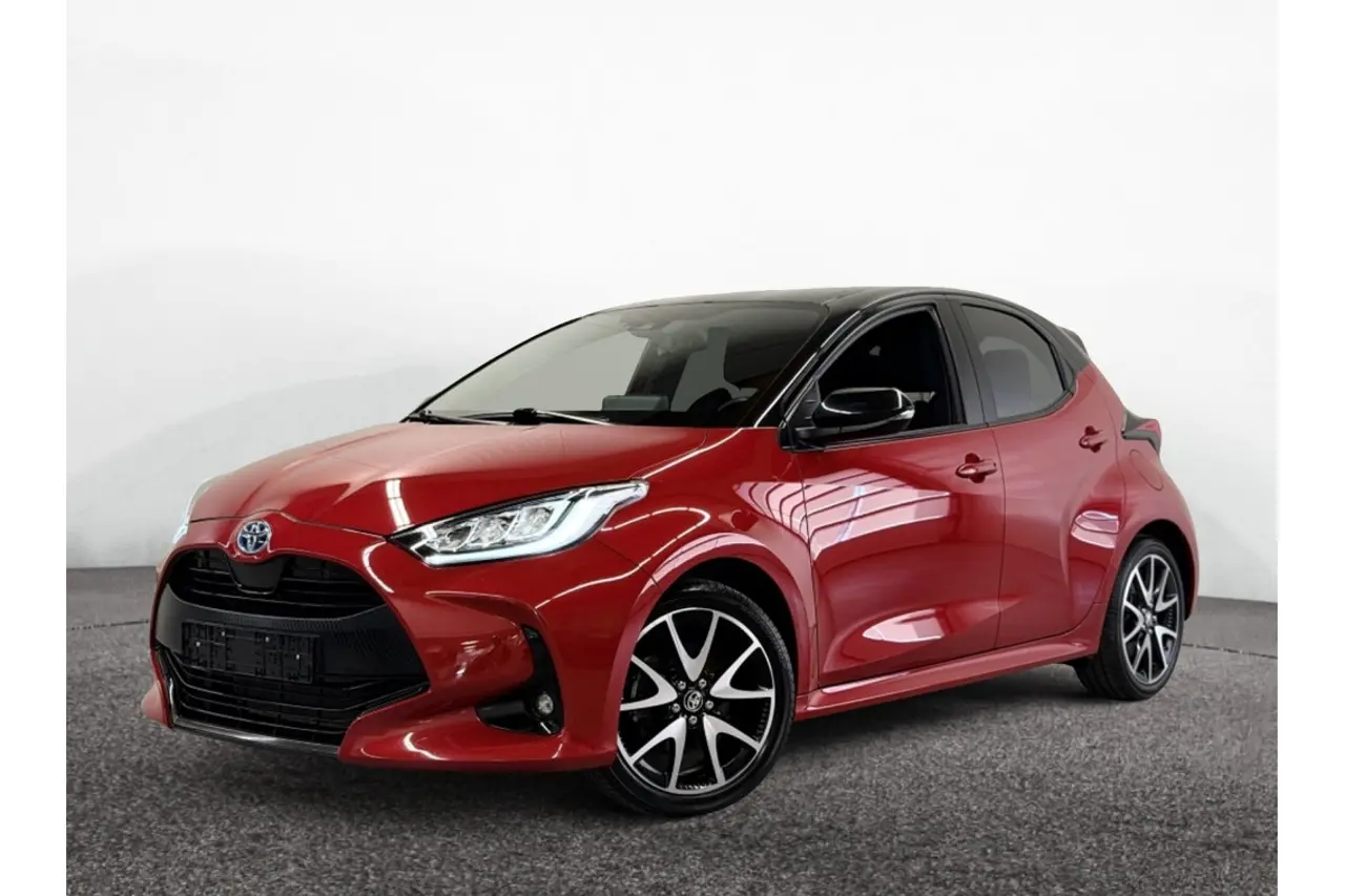 Toyota Yaris 1.5 Hybride Bi-Tone Executive 2022, foto 1