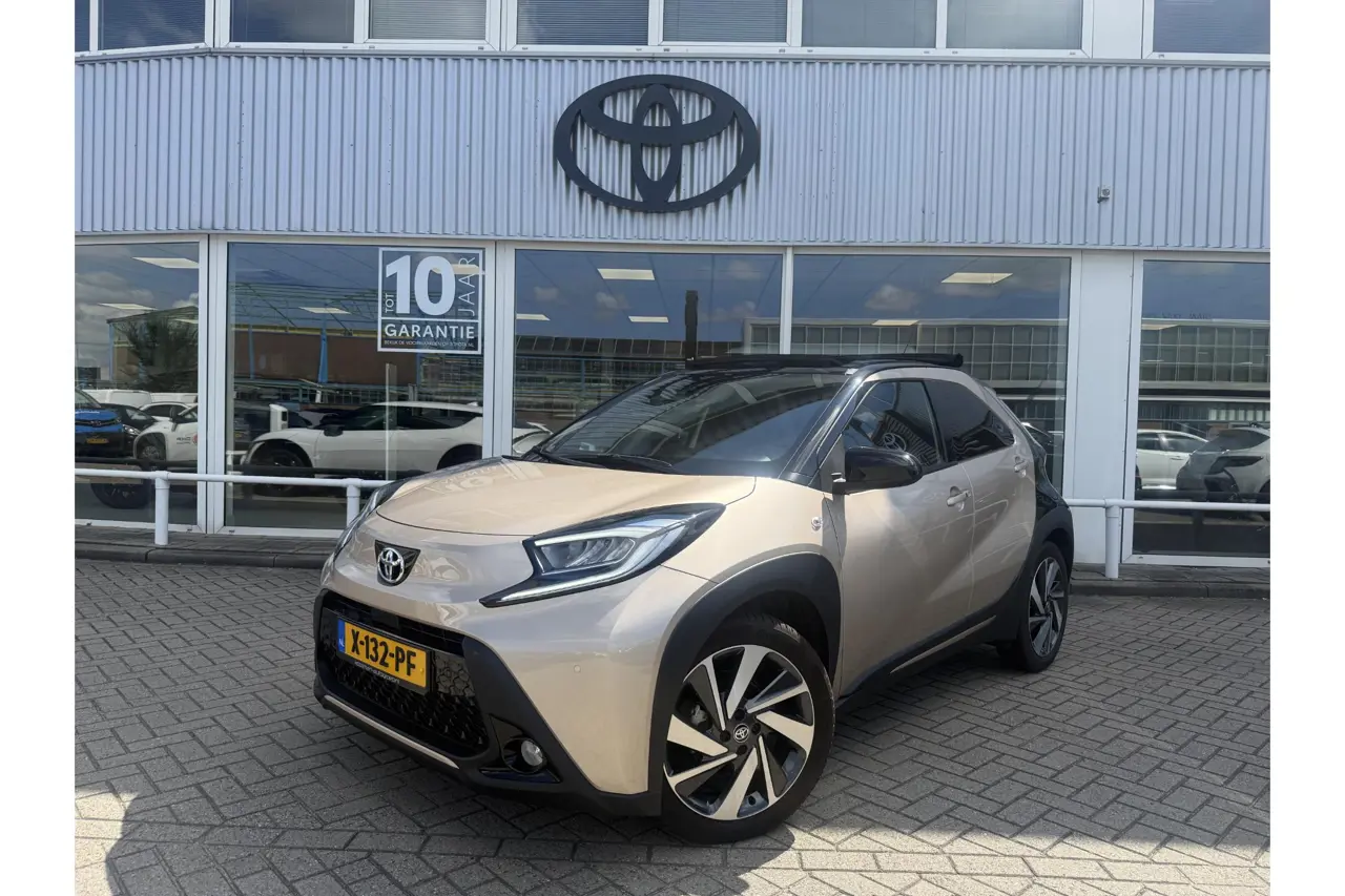 Toyota Aygo X 1.0 VVT-i Mt Premium 2024, foto 1