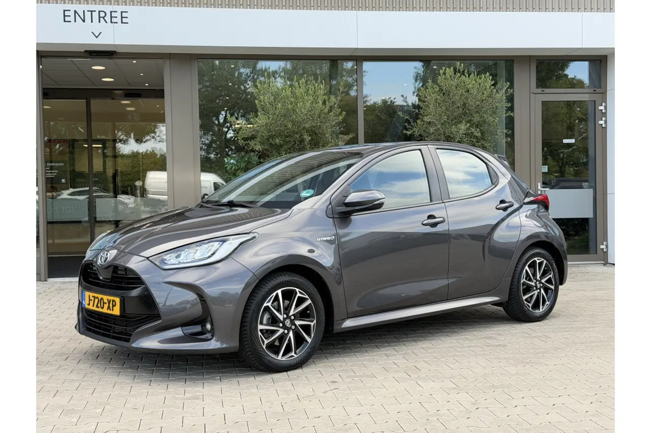 Toyota Yaris 1.5 Hyb. Dynamic 2020, foto 1