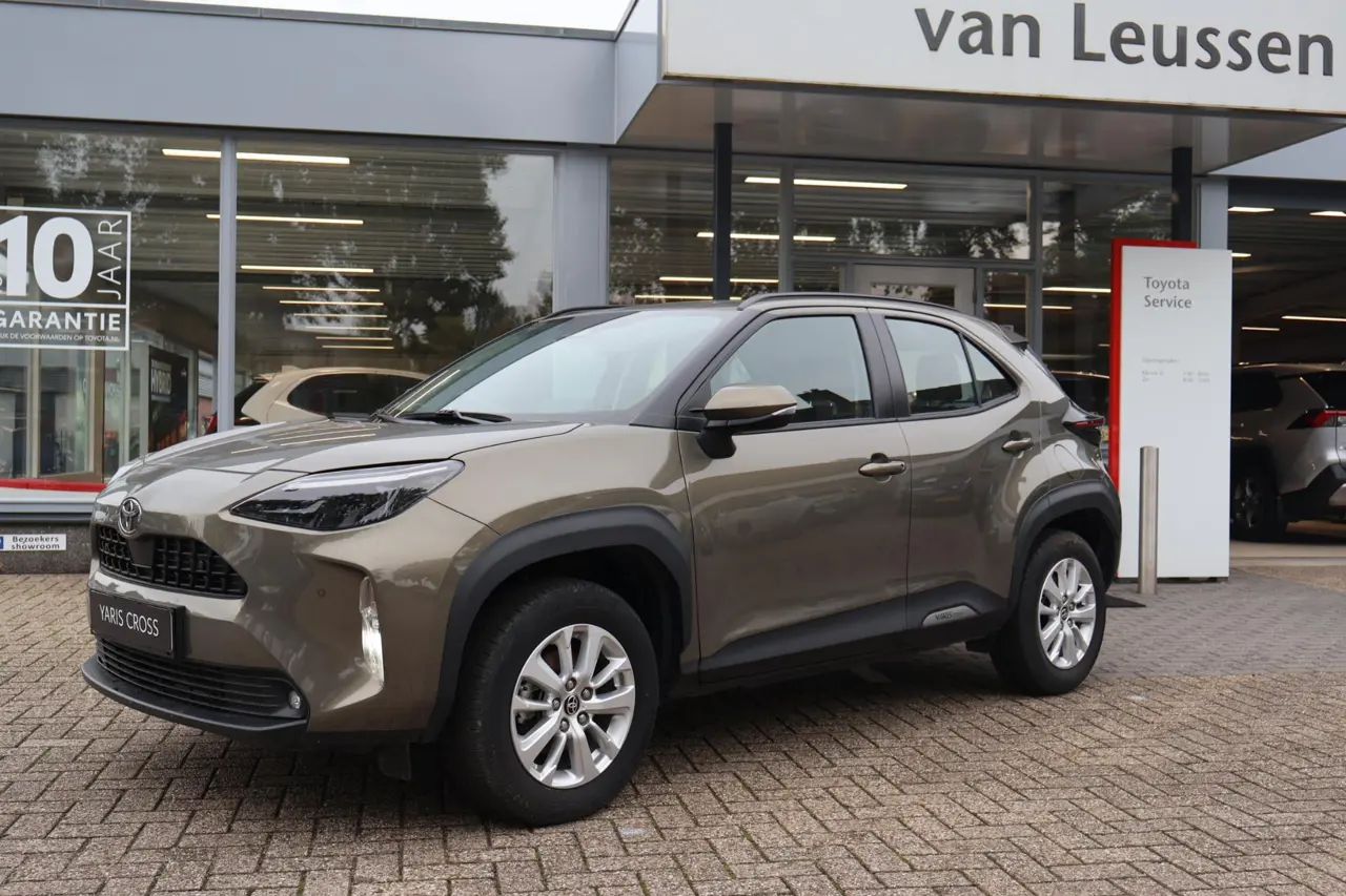 Toyota Yaris Cross 1.5 Hybrid 115 Business 2025, foto 1