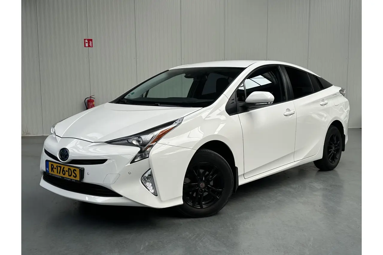 Toyota Prius 1.8 Executive 2018, foto 1