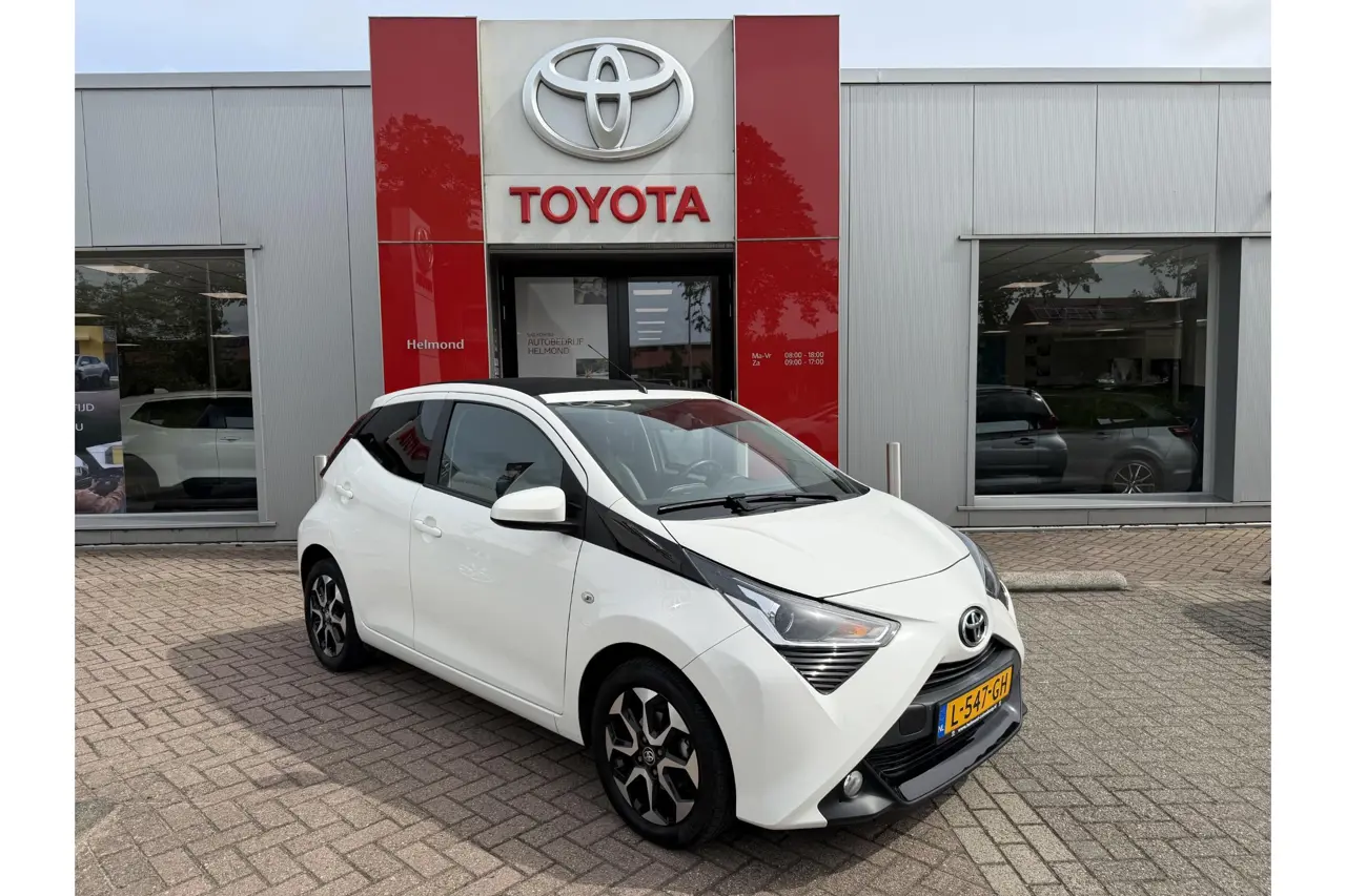 Toyota Aygo 1.0 VVT-i X-Joy Cabrio 2021, foto 1