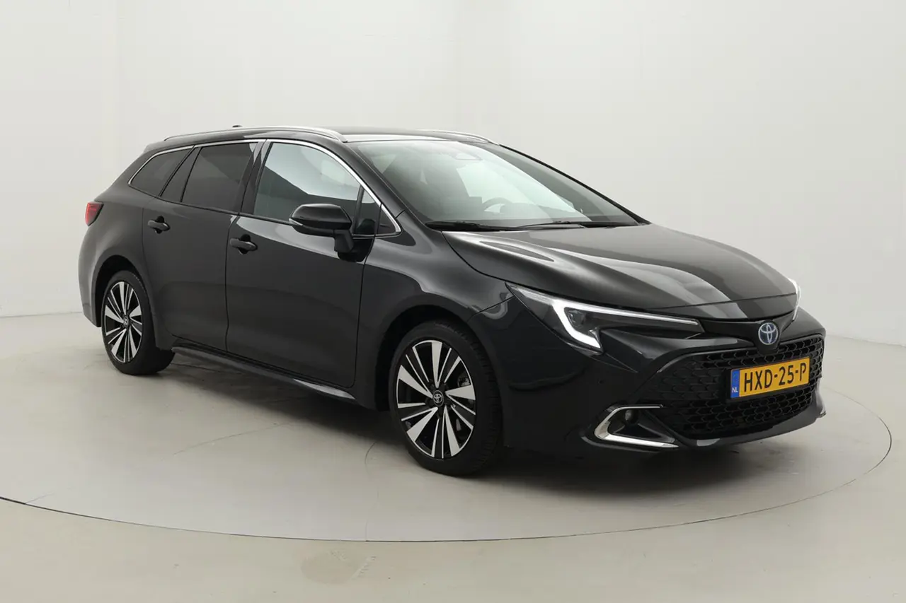 Toyota Corolla Touring Sports Hybrid 140 Dynamic 2025, photo 1