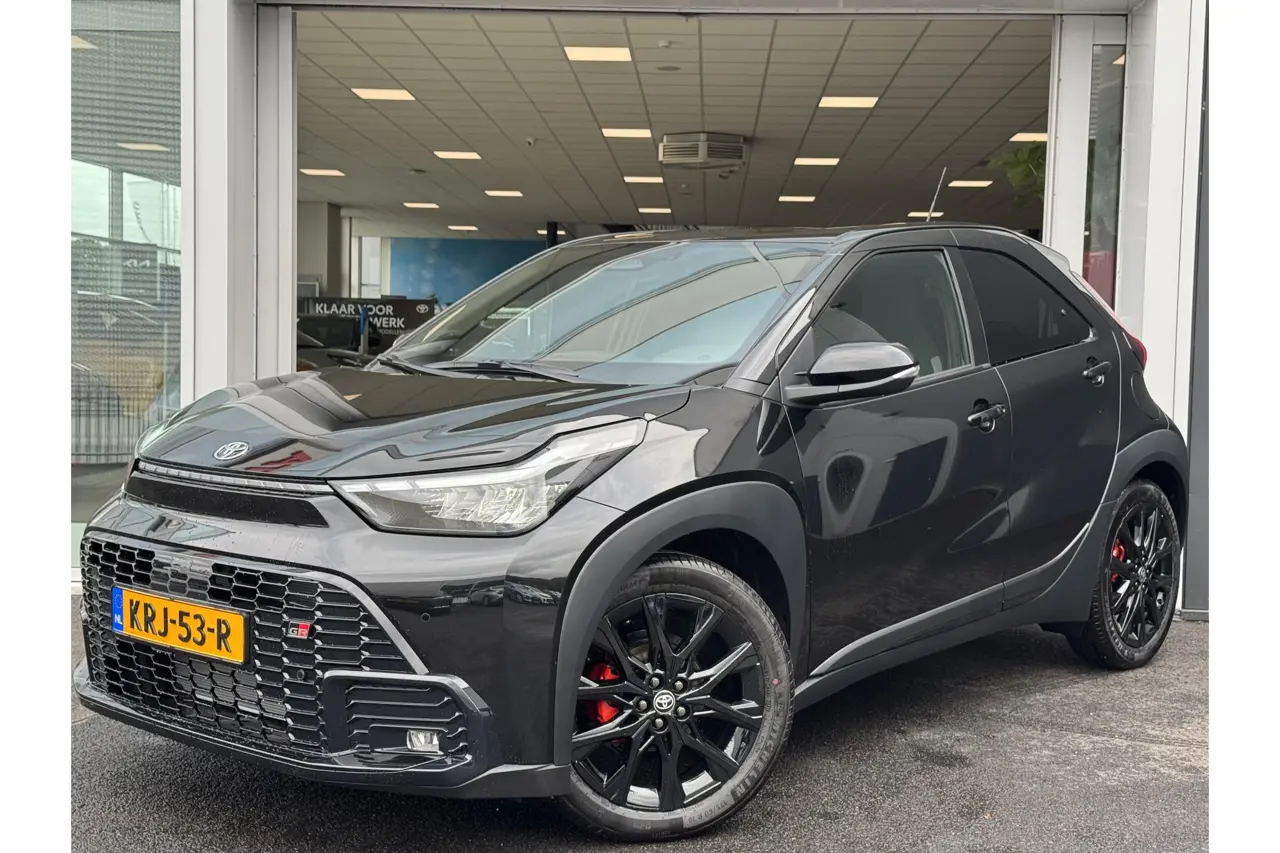 Toyota Aygo X Hybrid 115 Gr Sport Black Edition 2026, photo 1