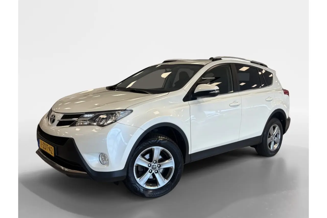 Toyota RAV4 2.0 Dynamic Limited 4WD 2015, foto 1