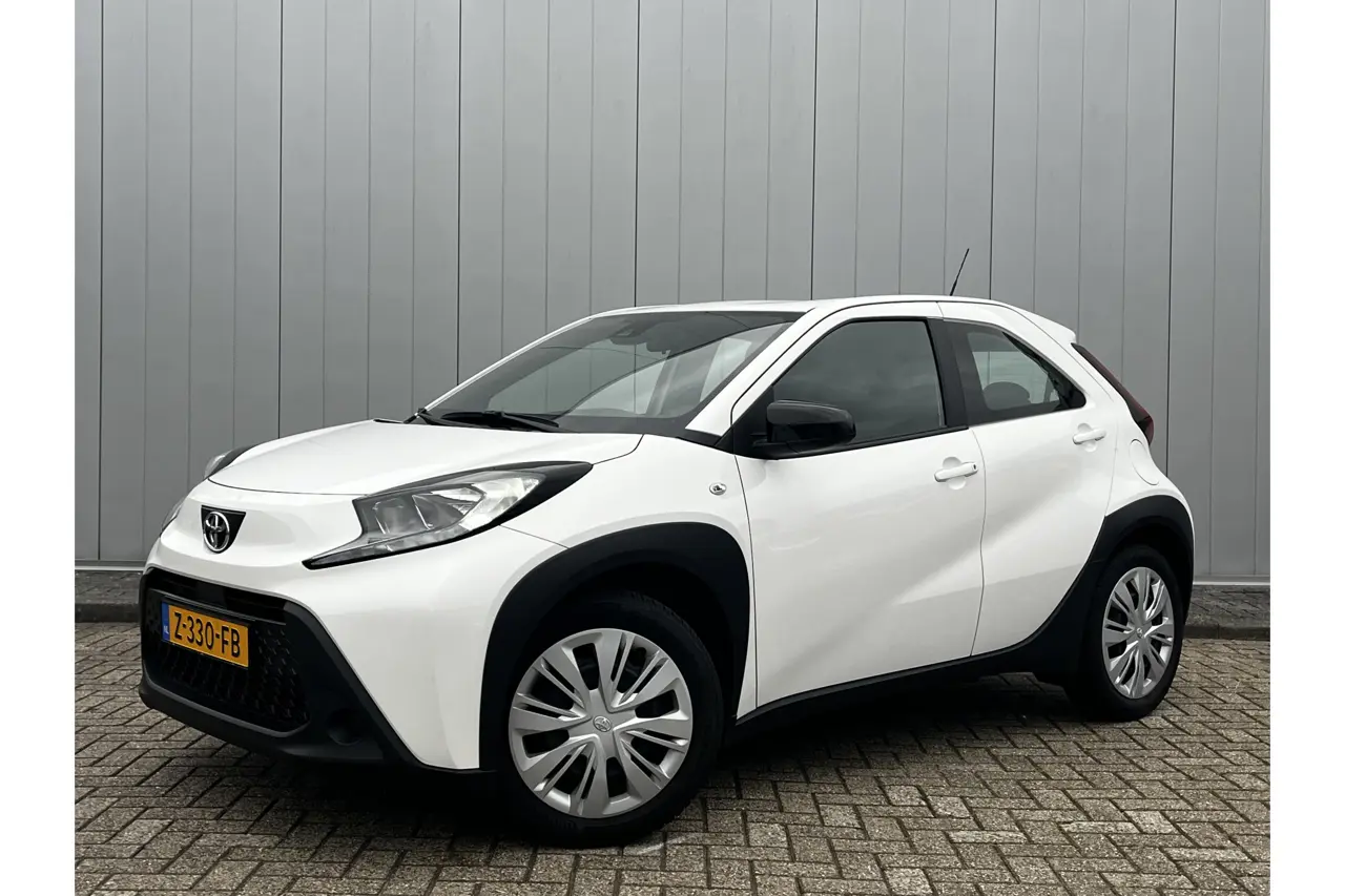 Toyota Aygo X 1.0 VVT-i Mt Play Carplay Android Auto Nl Auto Dealer Onderhouden 2024, foto 1