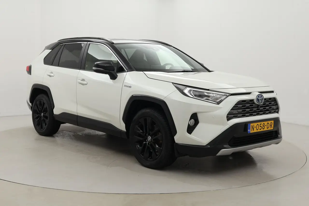 Toyota RAV4 2.5 Hybrid AWD Bi-Tone 2021, foto 1