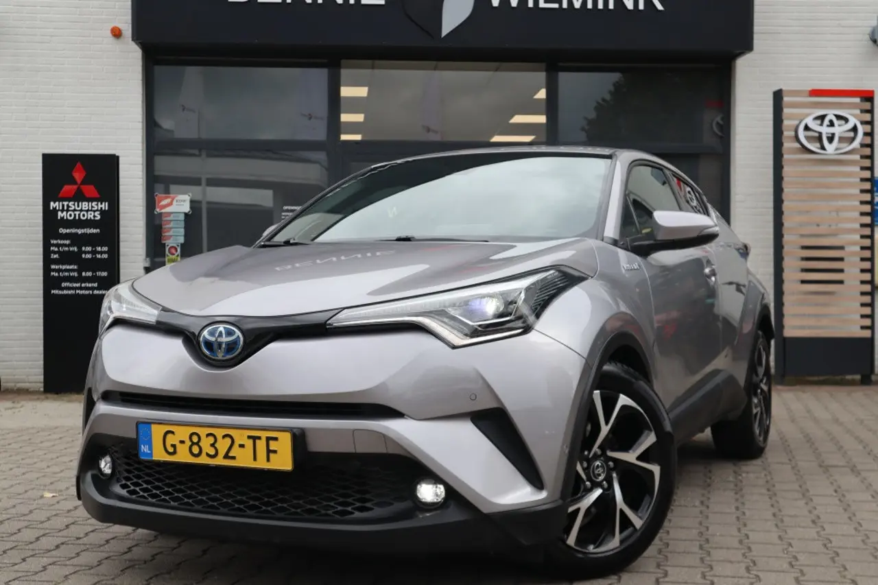 Toyota C-HR 1.8 Hybrid Style Ultimate Blindspot 2019, foto 1