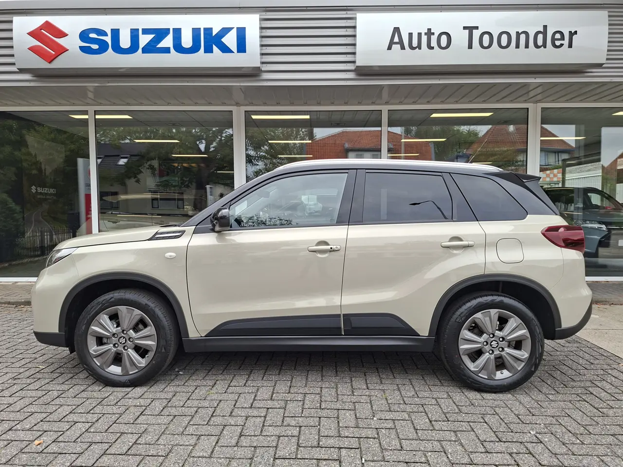 Suzuki Vitara 1.4 Boosterjet Select Smart Hybrid 2025, foto 1