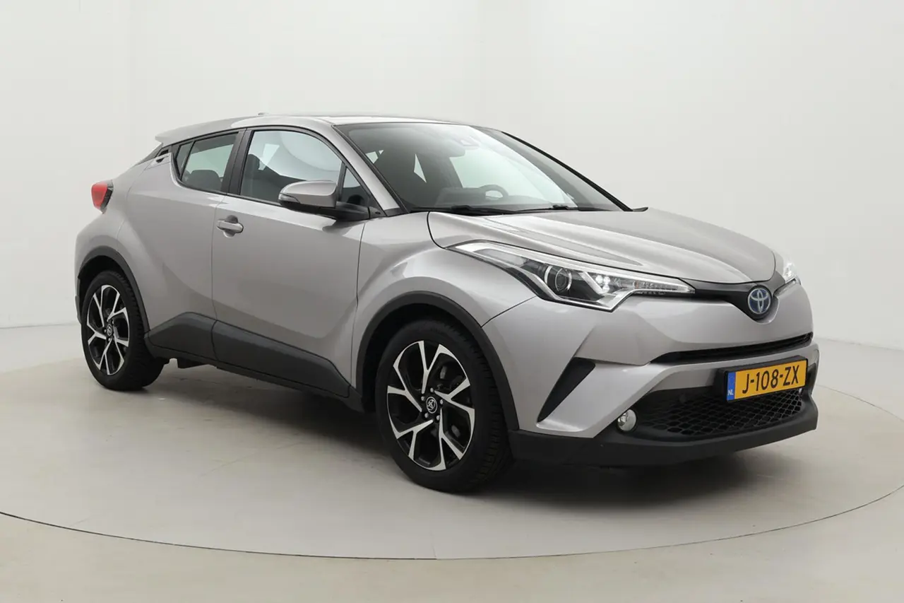 Toyota C-HR 1.8 Hybrid Dynamic 2018, foto 1