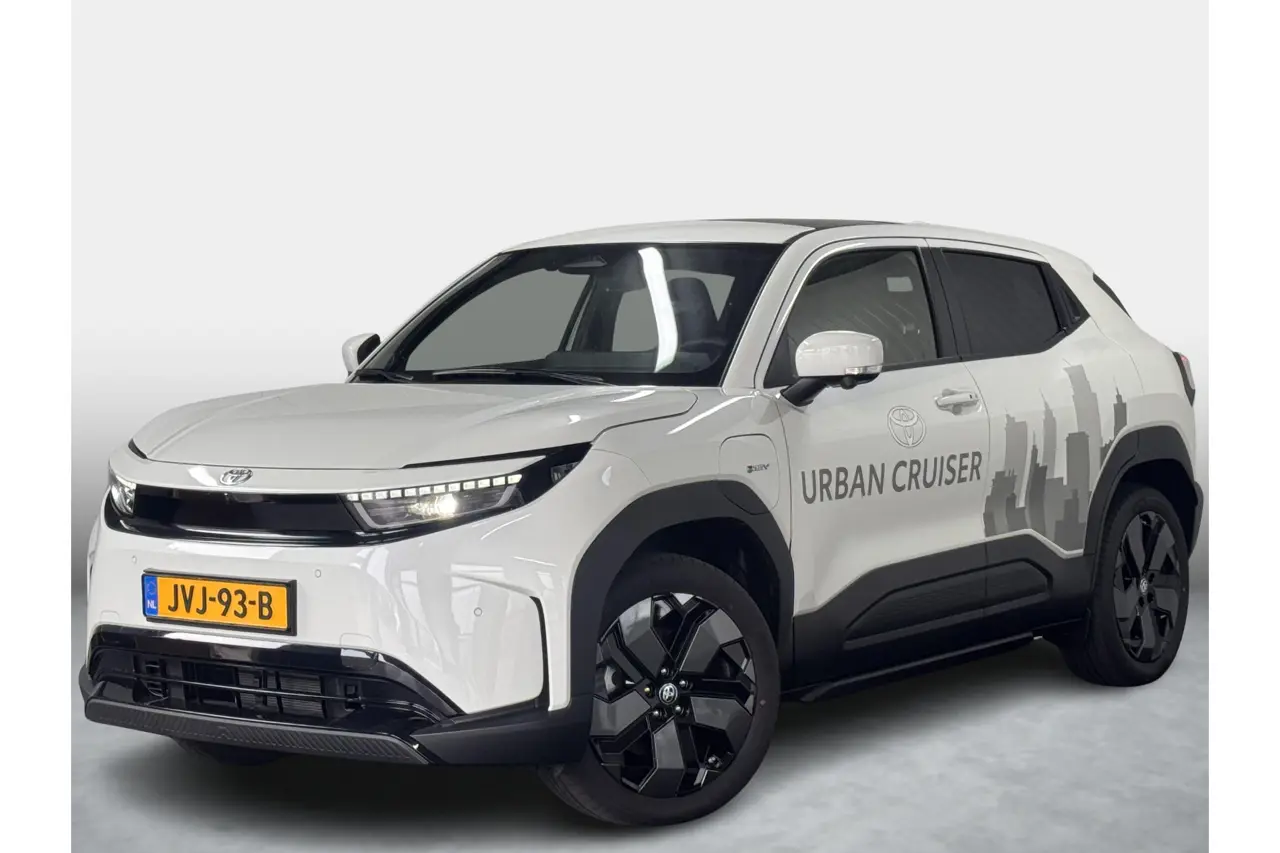Toyota Urban Cruiser Executive Navi Cruise Clima Panoramadak 2026, photo 1