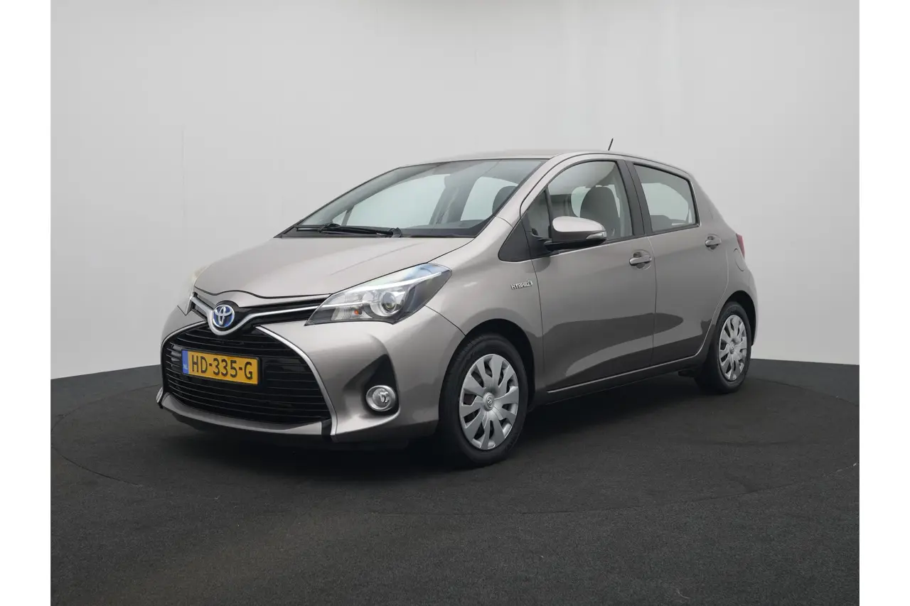 Toyota Yaris 1.5 Hybrid Aspiration 2015, foto 1