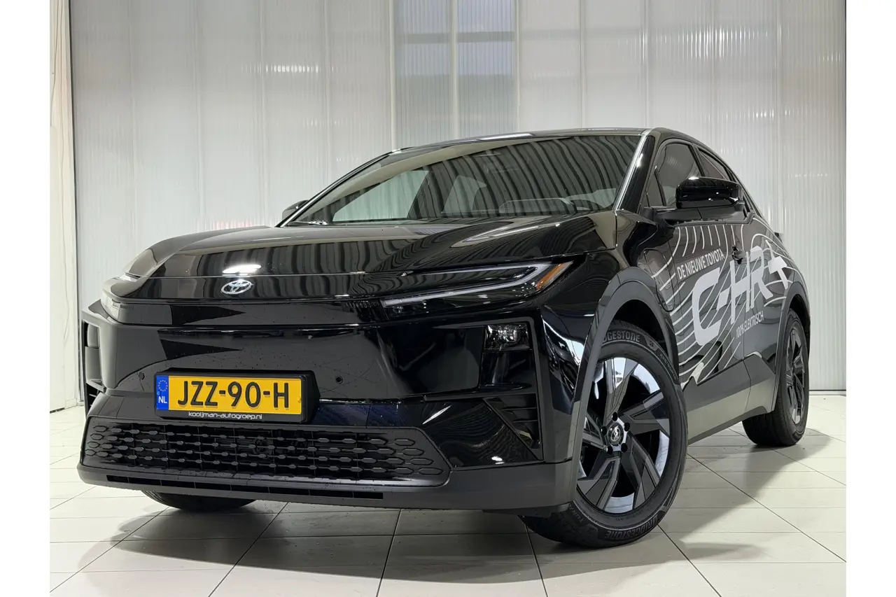 Toyota C-HR First Edition 77 kWh 2026, foto 1