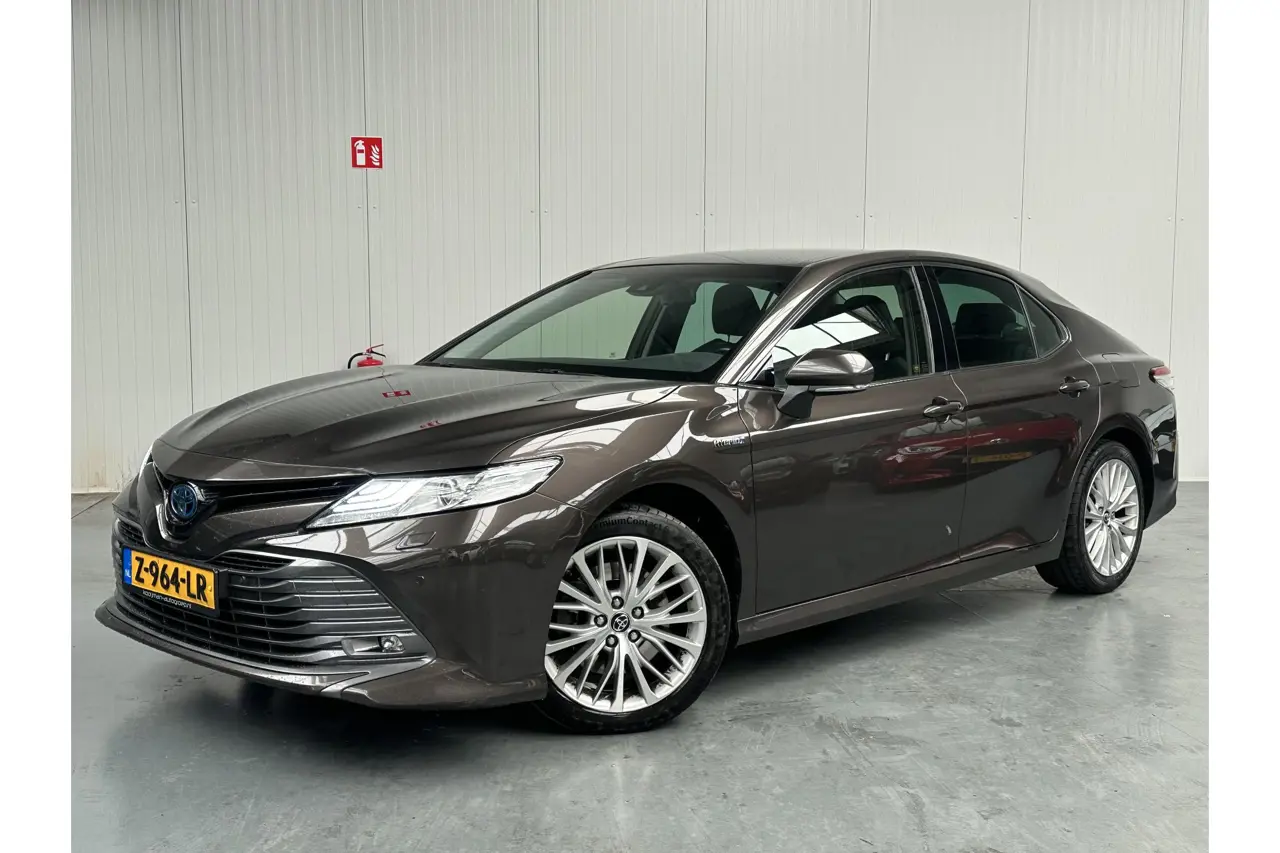 Toyota Camry 2.5 Hybrid Premium 2020, foto 1