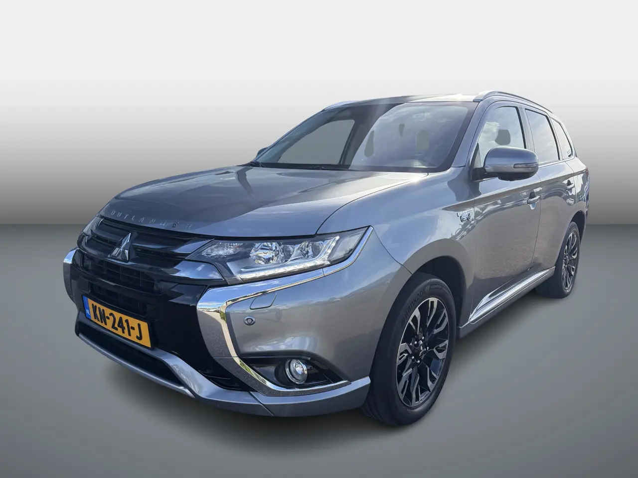 Mitsubishi Outlander 2.0 PHEV Instyle+ 2015, foto 1