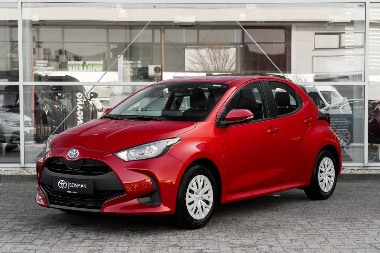 Toyota Yaris 1.5 Hybrid Active 2022, foto 1