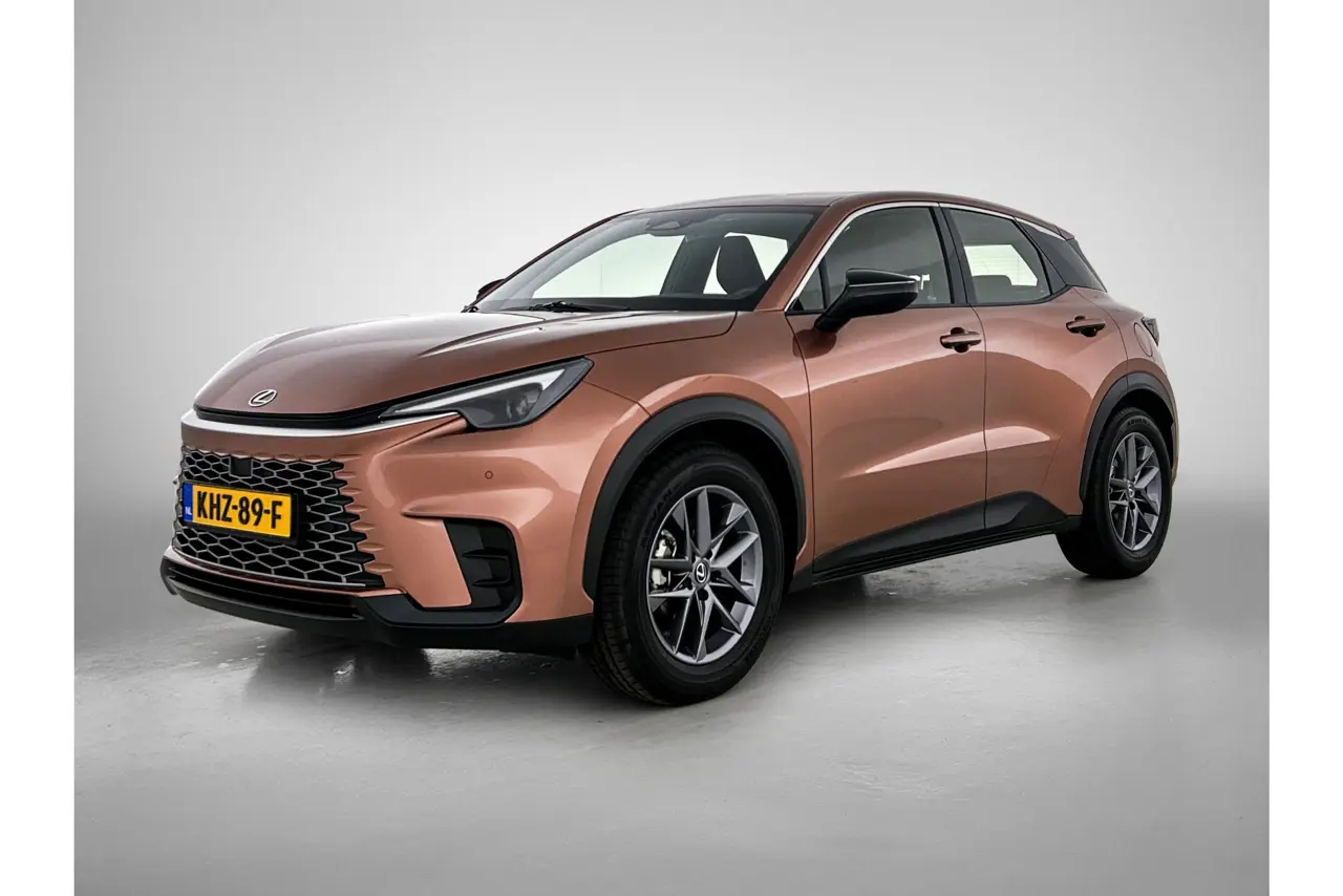 Lexus LBX 2Wd 2025, foto 1
