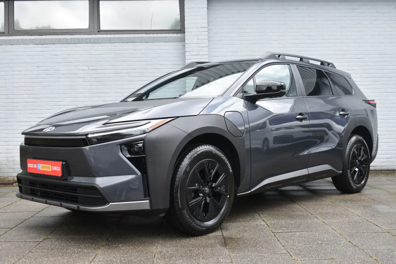 Toyota bZ4X Dynamic 75 kWh Automaat 227Pk 2026, foto 1