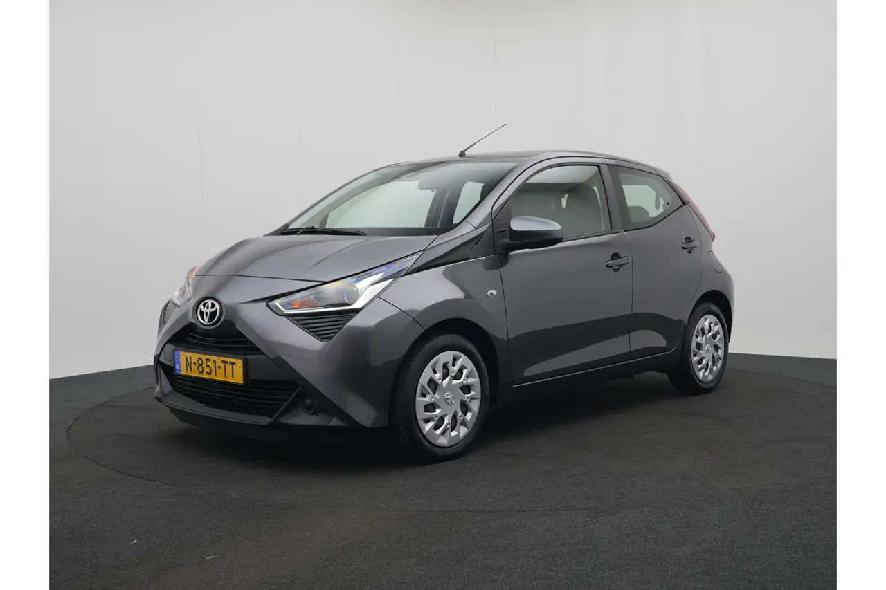 Toyota Aygo 1.0 VVT-i X-Play 2022, foto 1