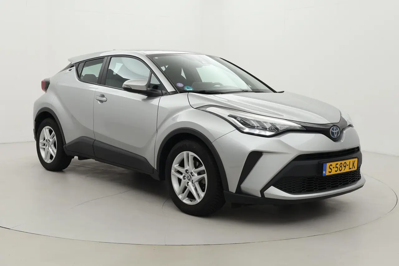 Toyota C-HR 1.8 Hybrid Active 2023, foto 1