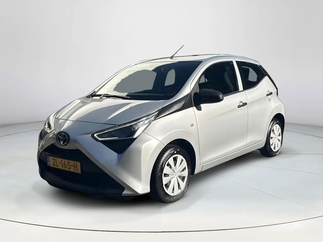 Toyota Aygo 1.0 VVT-i X-Fun 2019, foto 1