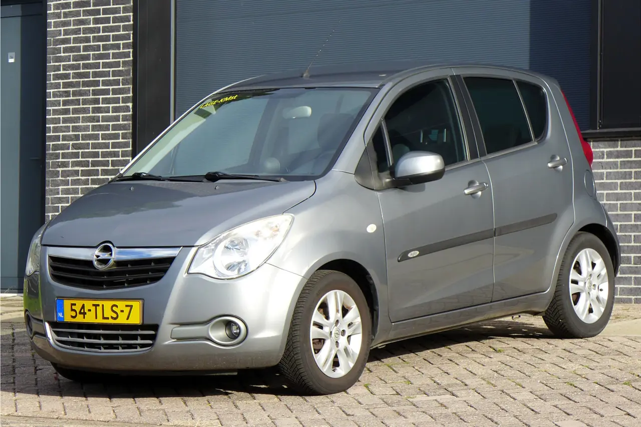 Opel Agila 1.0 Edition 2012, foto 1