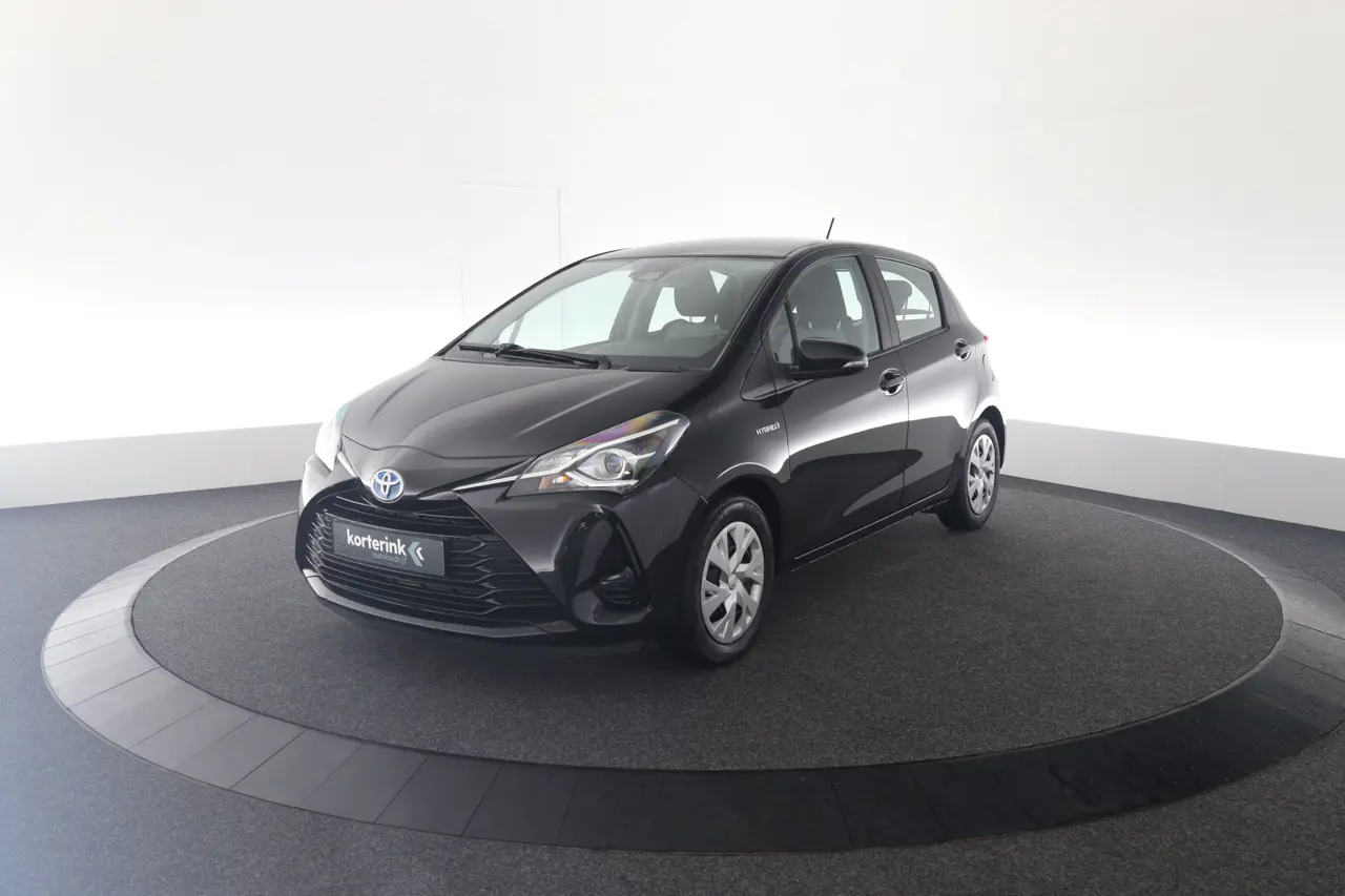 Toyota Yaris 1.5 Hybrid Active 2018, foto 1