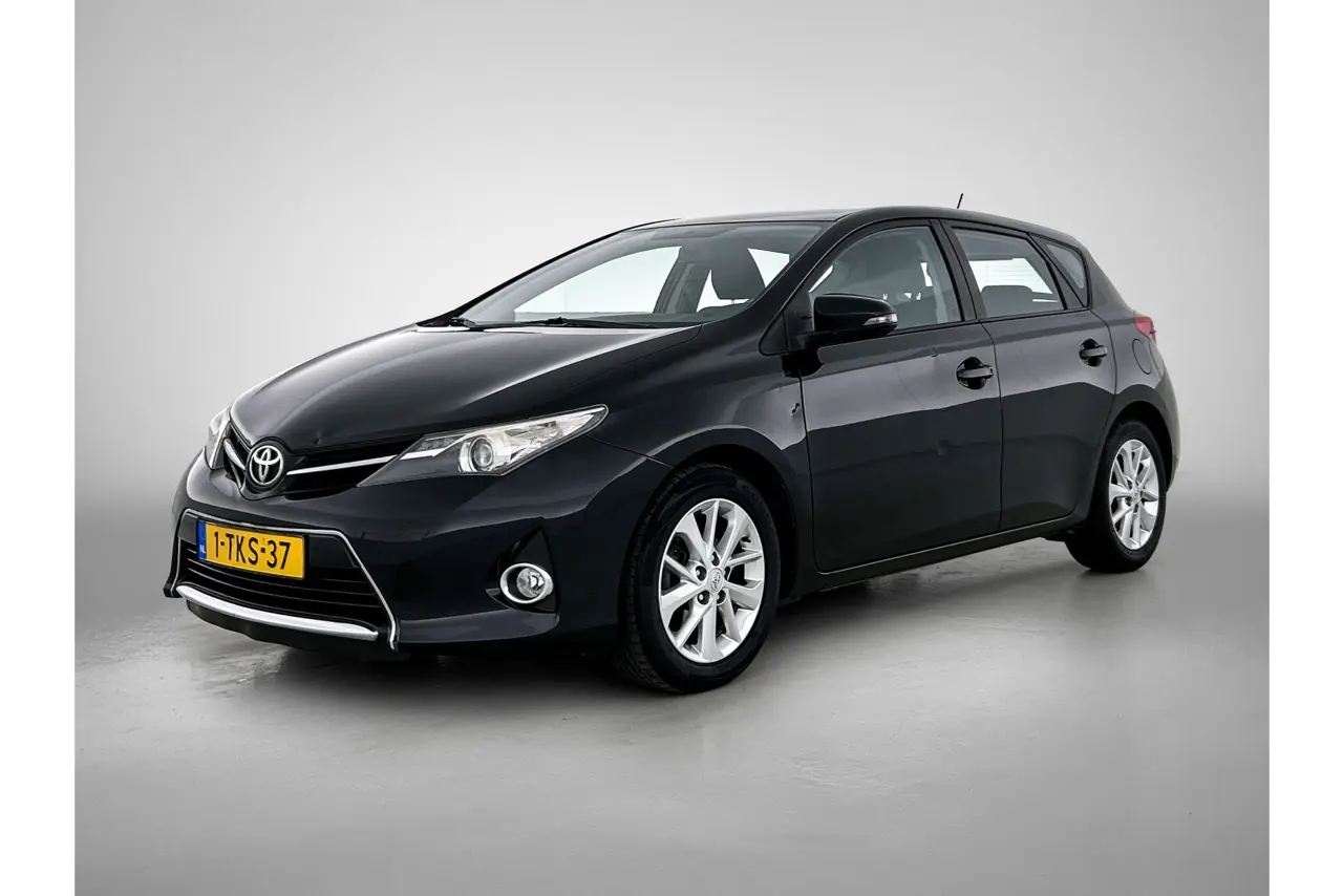 Toyota Auris 1.3 Now 2014, foto 1