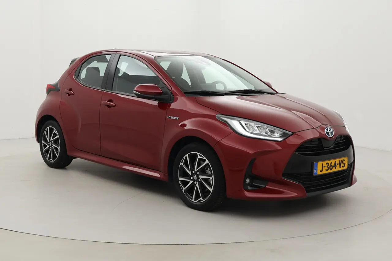 Toyota Yaris 1.5 Hybrid First Edition 2020, foto 1