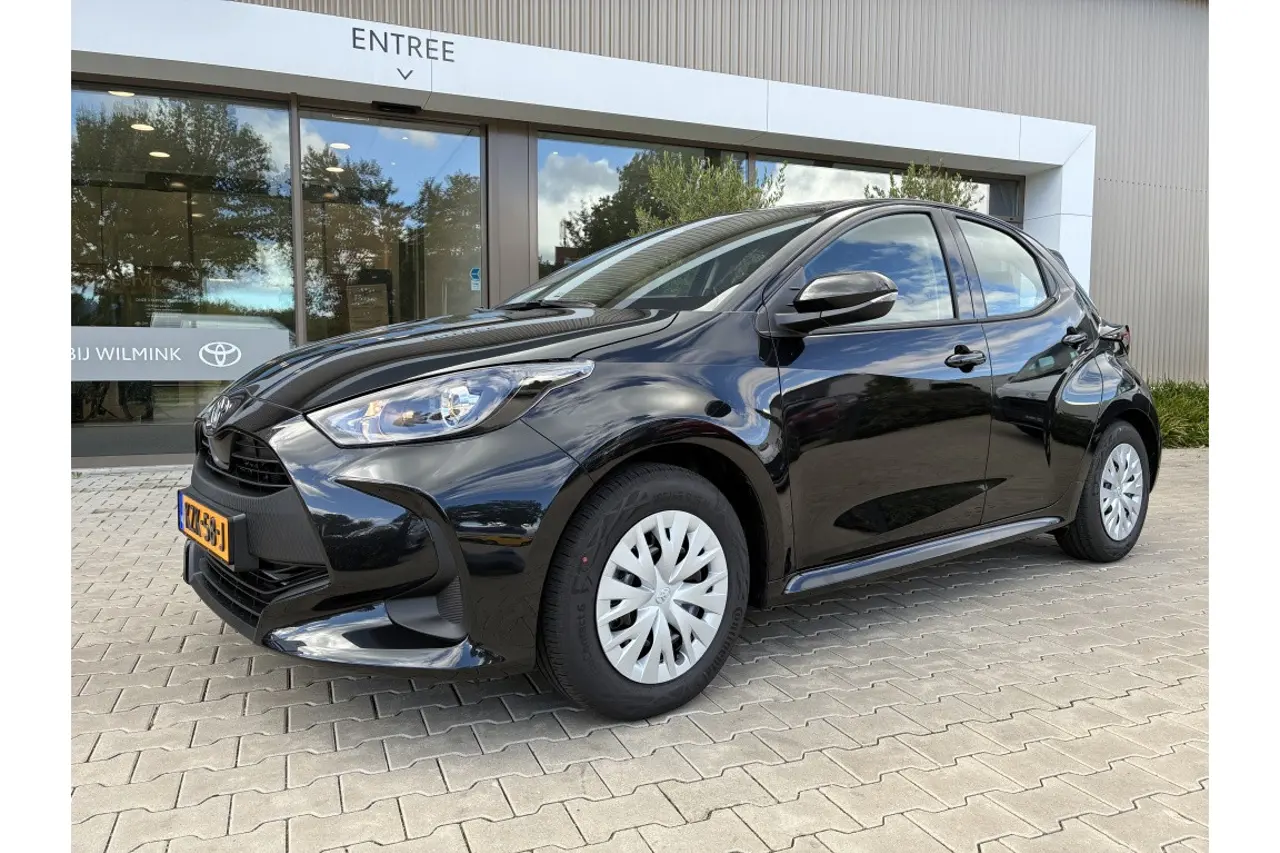 Toyota Yaris 1.5 Hybrid 115 Comfort 2026, photo 1